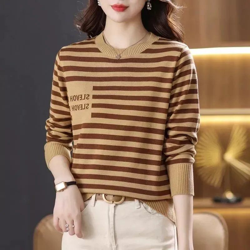 Yuvarlak Yaka Bol Kadın Örme K - Women'S Fashion Trends Fall 2025 incelemesi ve fiyatı