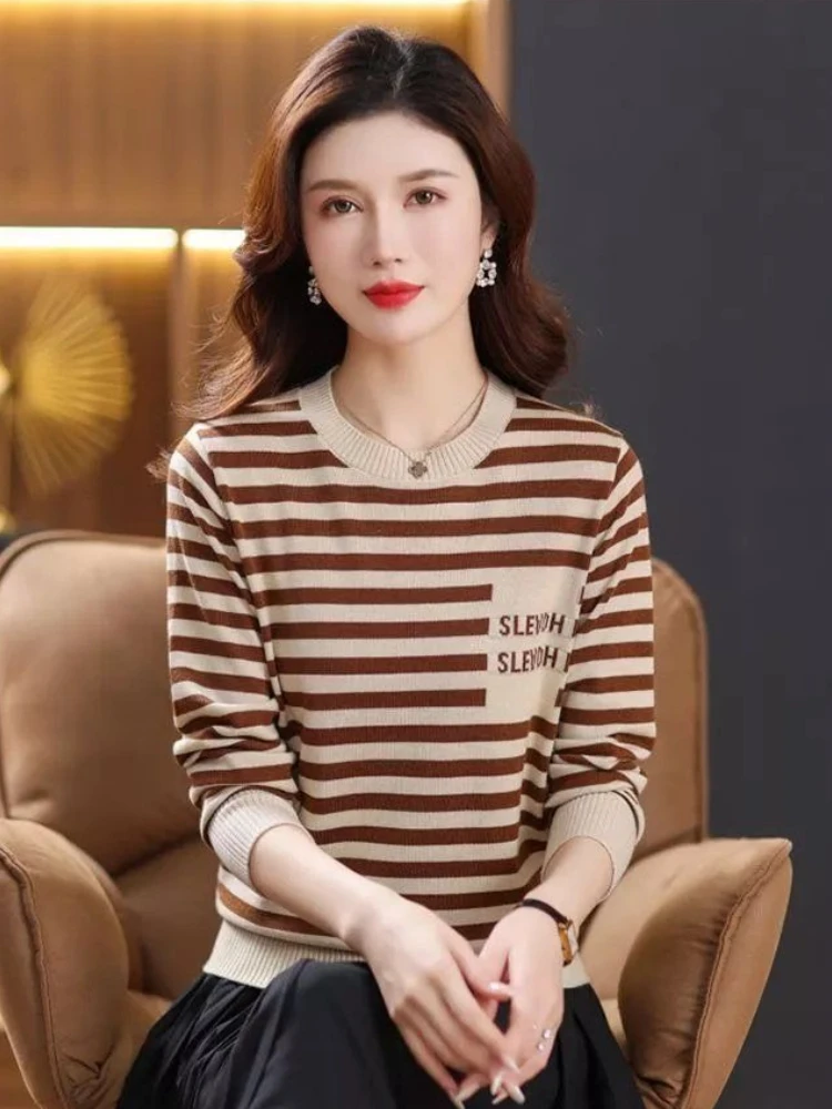 Yuvarlak Yaka Bol Kadın Örme K - Women'S Fashion Trends Fall 2025 incelemesi ve fiyatı