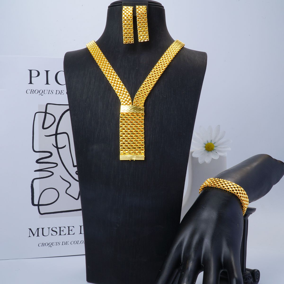 Yeni İngiltere 24K Altın Kapla - Women Fashion Uk incelemesi ve fiyatı